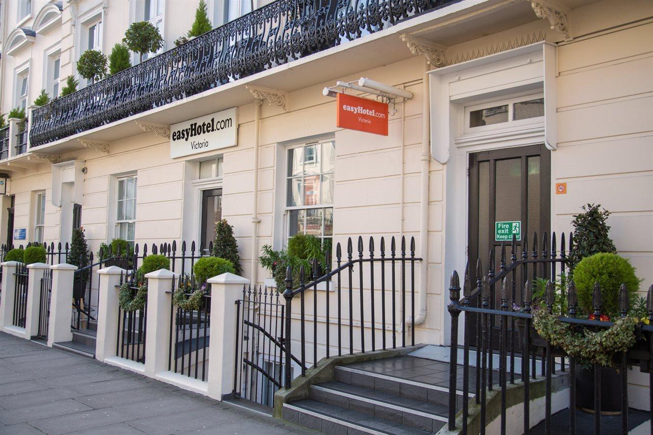 Easyhotel Victoria London Exterior photo